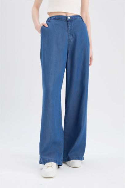 بنطلون جينز برجل واسع وايد ليج وخصر عالي