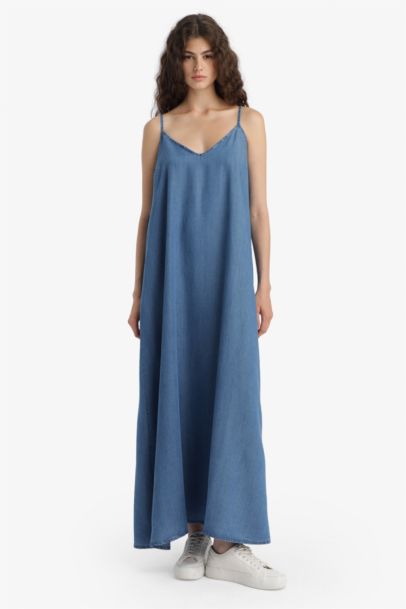 Fashion Fit Tencel İnce Askılı Maxi Elbise