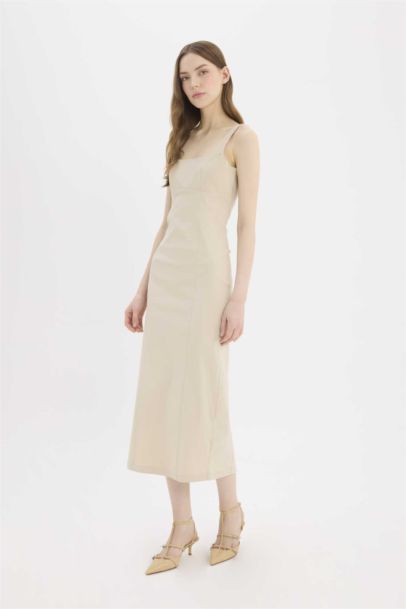 فستان طويل بوديكون بياخة U