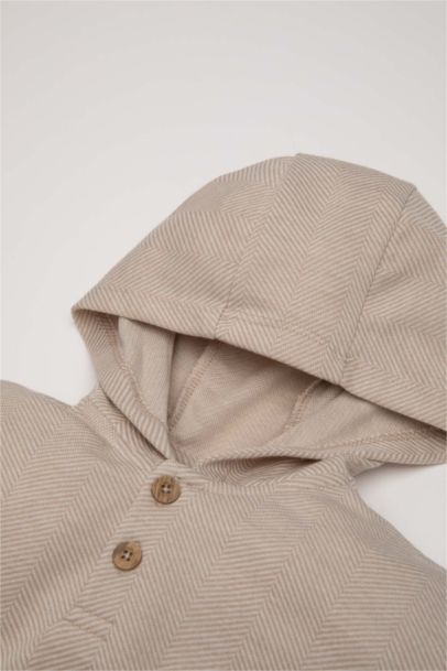 Sweat à capuche avec étiquette imprimée pour bébé garçon à boutons