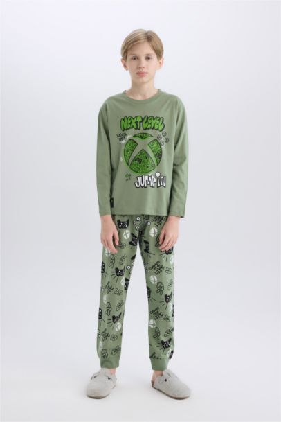 بيجامة قصة عادية من قطعتين