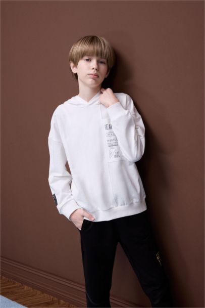 سويت شيرت ولادي اوفر سايز بغطاء للرأس