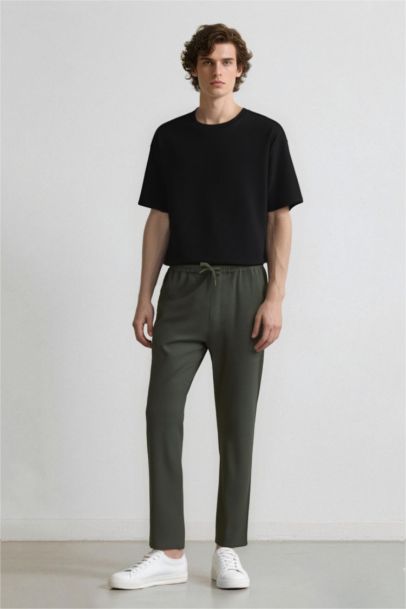 Waist Tied Pocketed Straight Leg Jogger Pants