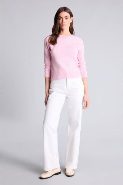 بلوفر تريكو بيزك قصة عادية برقبة مستديرة ملمس ناعم