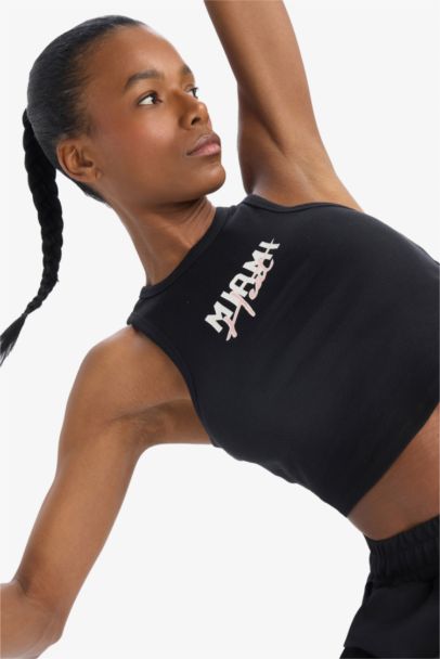 NBA Miami Heat Crop Bisiklet Yaka Fitilli Kaşkorse Sporcu Atlet