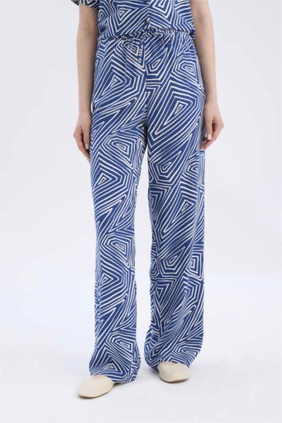 Pantalon droit à coupe régulière