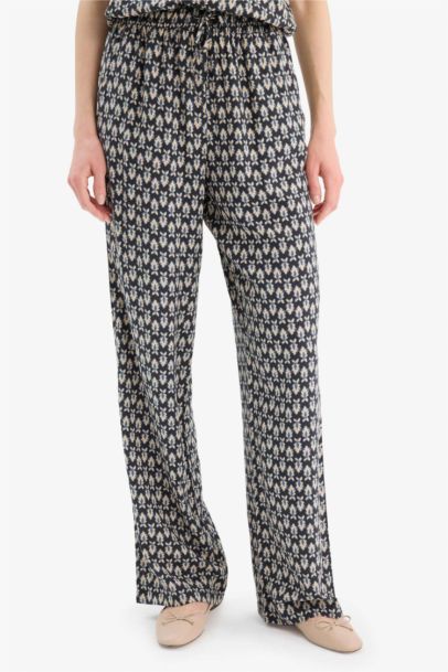 بنطرون قصة عادية ورجل عادي