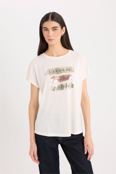 تيشيرت نص ردن مطبوع بياخة مستديرة