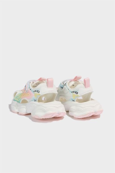 صندل بكعب مسطح