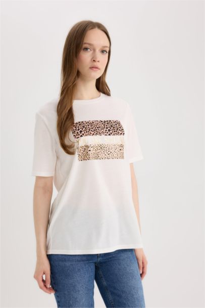 Traditional Regular Fit Crew Neck Short Sleeve T-Shirt