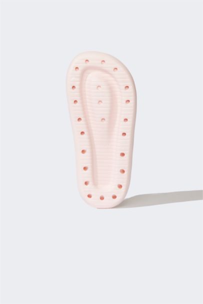 شبشب حريمي إيفا بكعب مسطح