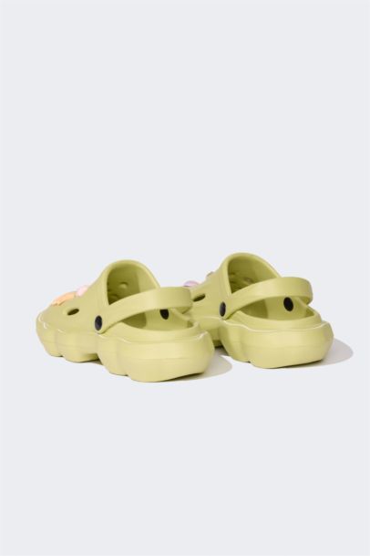 صندل بكعب مسطح