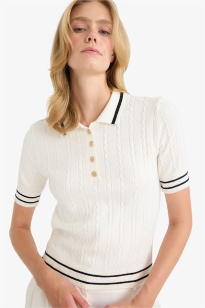 Regular Fit Polo Neck Short Sleeve Knit Pullover