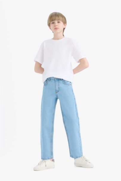 Boy Straight Fit Straight Leg Jeans