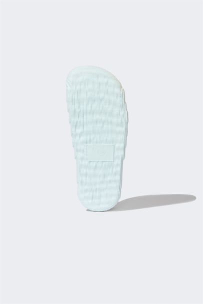 شبشب نسائي إيفا بكعب مسطح بشريط مزدوج