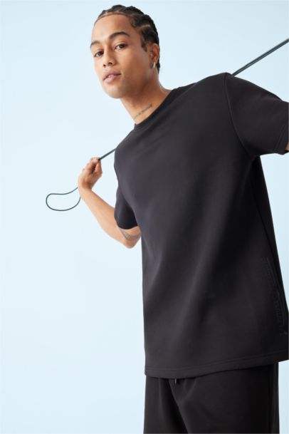 Standart Fit Modal Kumaş Bisiklet Yaka Baskılı Sporcu Kısa Kollu Tişört