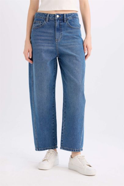 Jean taille haute longueur cheville Coupe carotte