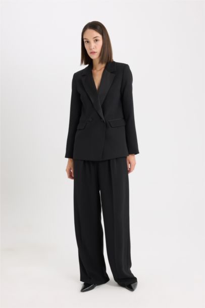 سترة بليزر قصة عادية بياقة بليزر كريب