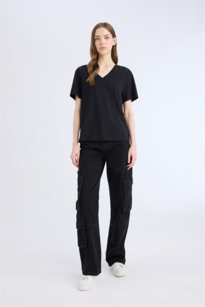 تيشيرت نص ردن بياخة V قصة عادية