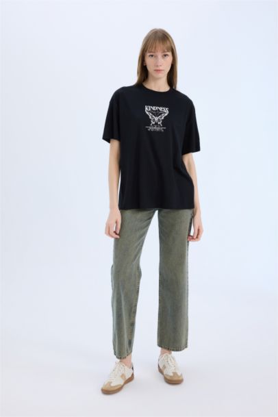 تيشيرت نص كم اوفر سايز برقبة مستديرة