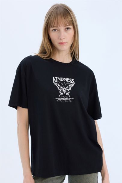 تيشيرت نص كم اوفر سايز برقبة مستديرة