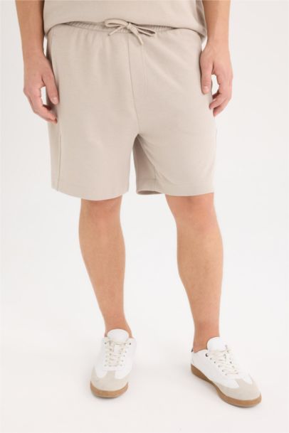 Regular Fit Düz Paça Şort