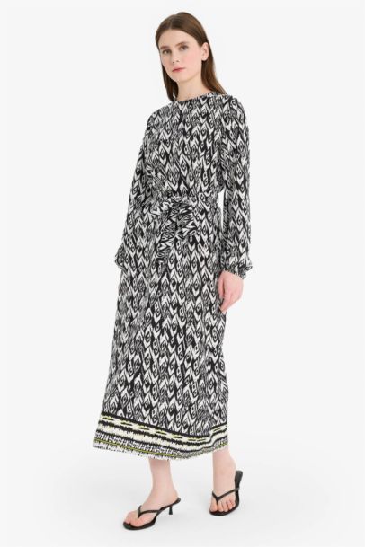 Regular Fit Crew Neck Printed Dress