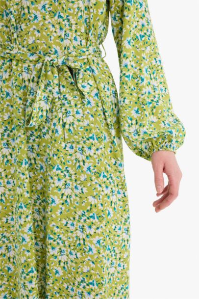 Regular Fit Crew Neck Floral Long Sleeve Maxi Dress