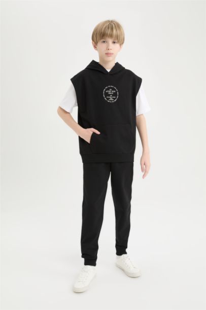 3'lü Takım Kapüşonlu Kolsuz Baskılı Sweatshirt Kısa Kollu Tişört Beli Paçası Lastikli Eşofman Altı Erkek Çocuk