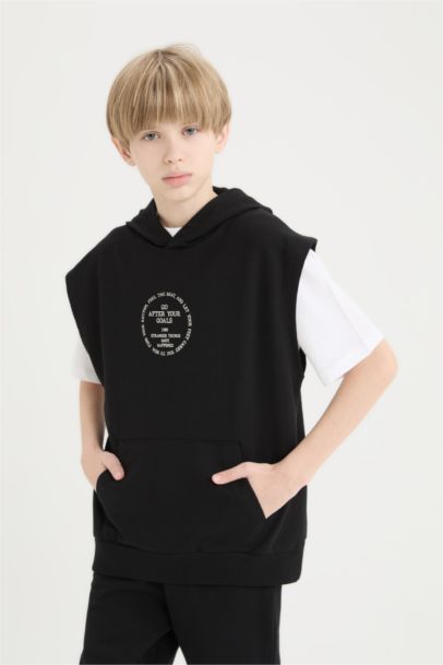 3'lü Takım Kapüşonlu Kolsuz Baskılı Sweatshirt Kısa Kollu Tişört Beli Paçası Lastikli Eşofman Altı Erkek Çocuk