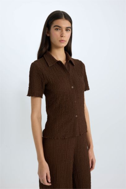 Рубашка slim fit с воротником поло, облегающая, с коротким рукавом