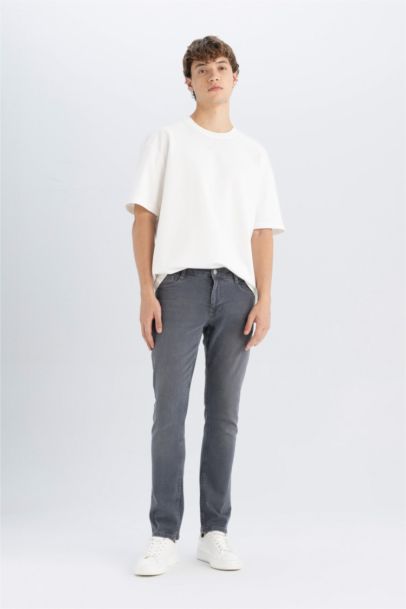 سروال جينز بيدرو سليم فيت بخصر عادي