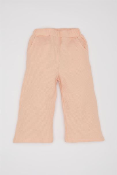 سيت بطبعة شعار وافل بياقة مستديرة من قطعتين