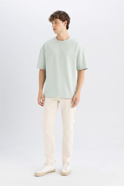 تيشيرت قماش رقيق سامبل واسع برقبة مستديرة