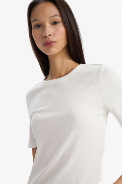 Woman Short Sleeve T-Shirt