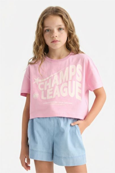 تيشيرت نص كم بياقة مستديرة