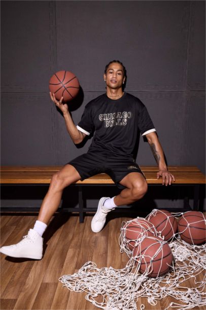 NBA Chicago Bulls Oversize Geniş Kalıp Bisiklet Yaka Sırt Baskılı Kısa Kollu Tişört