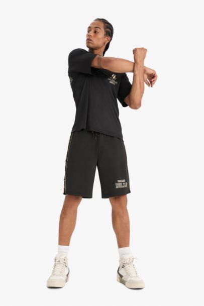 NBA Chicago Bulls Standart Fit Kısa Paça Şort