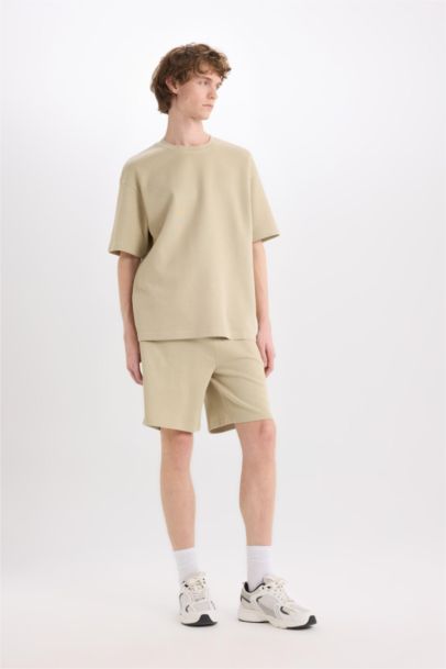 شورت من قطن عادي قصة عادية