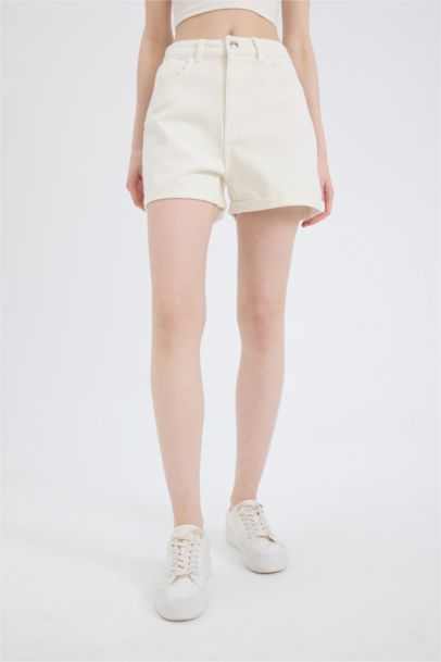 Mom Fit Высокая талия с манжетами Джинсовые шорты