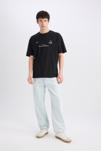 تيشيرت نص كم اوفر سايز بطبعة شعار برقبة مستديرة