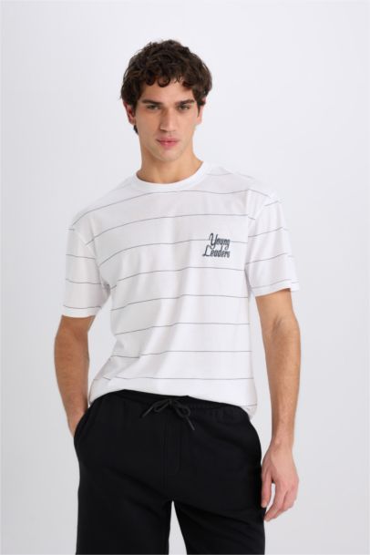 تيشيرت قطن اوفر سايز نص كم مطبوع برقبة مستديرة