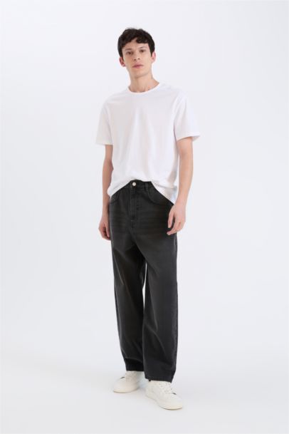 بنطلون جينز باجي فيت برجل واسع وايد ليج