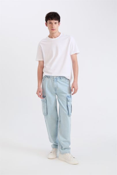 بنطلون جينز جينز قصة مريحة برجل واسع