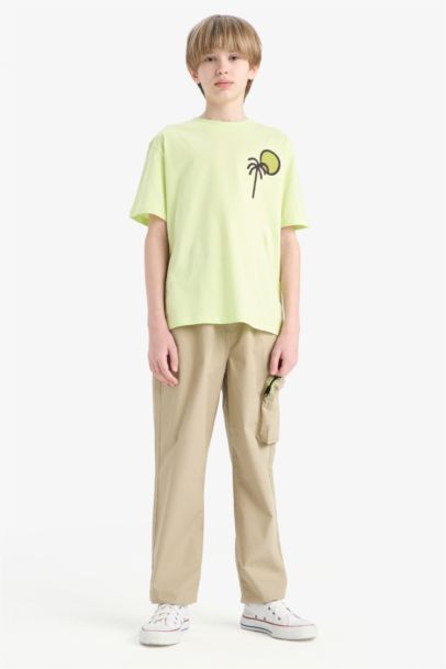 تيشيرت اولادي نص كم قصة عادية برقبة مستديرة وطبعة من الخلف