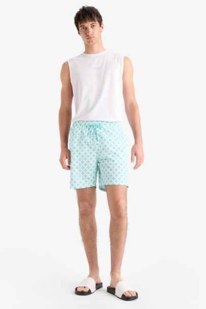 شورت سباحة قصير قصة عادية ببطانة شبكية