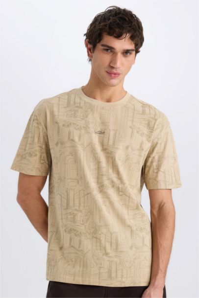 Boxy Fit Crew Neck Printed Short Sleeve T-Shirt