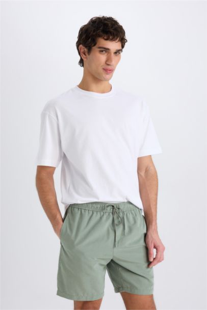 Regular Fit Kısa Boy Yumuşak Tuşeli Deniz Şortu