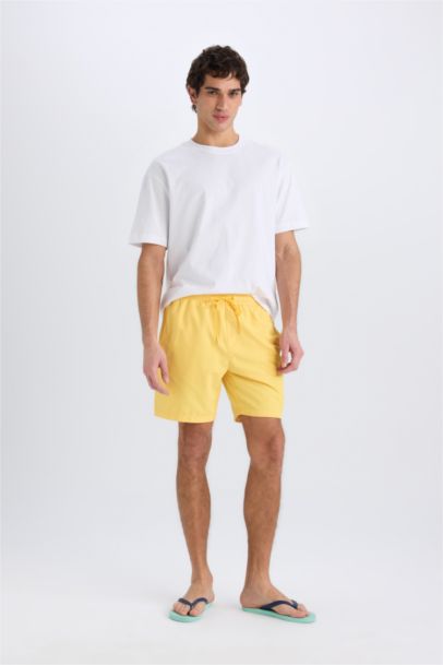 Regular Fit Kısa Boy Yumuşak Tuşeli Deniz Şortu