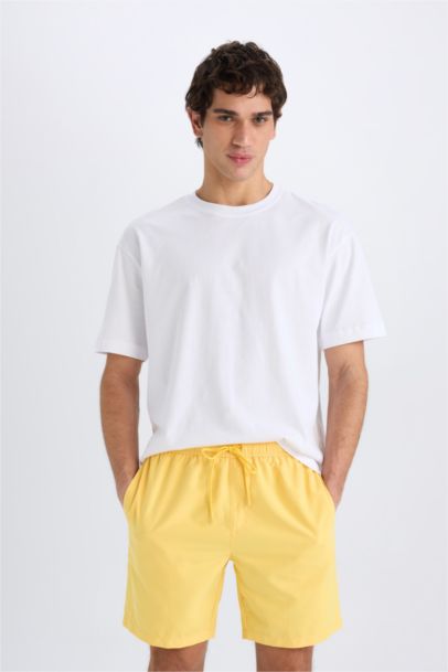 Regular Fit Kısa Boy Yumuşak Tuşeli Deniz Şortu